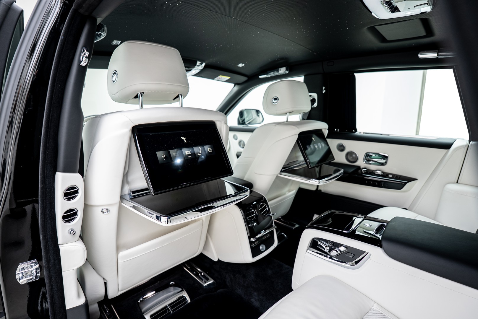 2026 ROLLS ROYCE PHANTOM | GCC | MAIN DEALER WARRANTY AND SERVICE | FULL OPTION | 